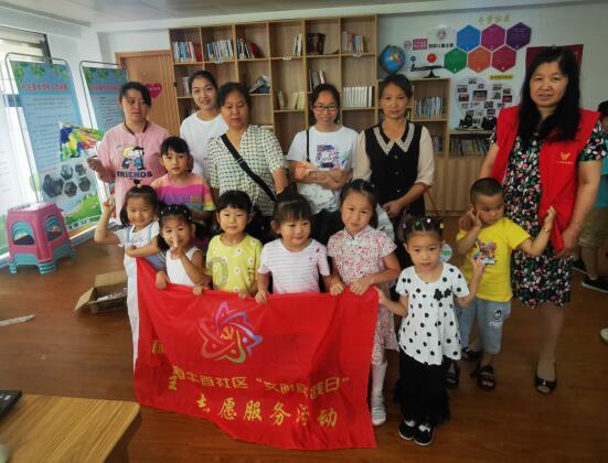 “新世纪”绽放办学“英”姿